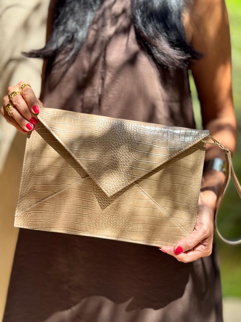 Celestia Clutch — Croco Edition