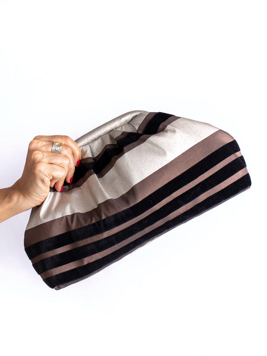 The Eléa Clutch