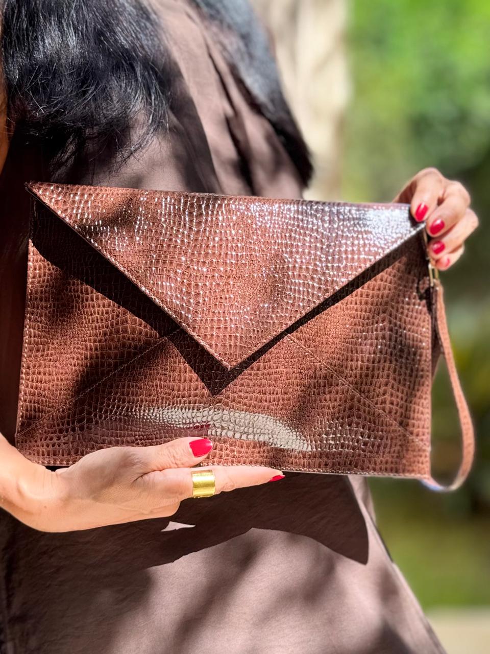 Celestia Clutch — Croco Edition